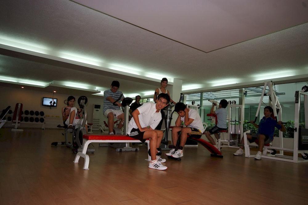 The Capital Resort @ Sukhumvit 50 Bangkok Exteriör bild The gym
