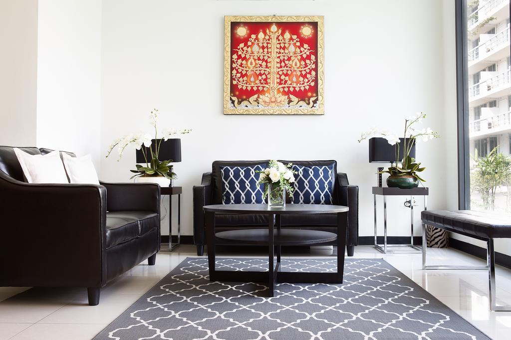The Capital Resort @ Sukhumvit 50 Bangkok Exteriör bild A living room in a condominium